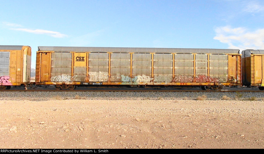 WB Unit Vehicular Flat Car Frt at Erie NV -22